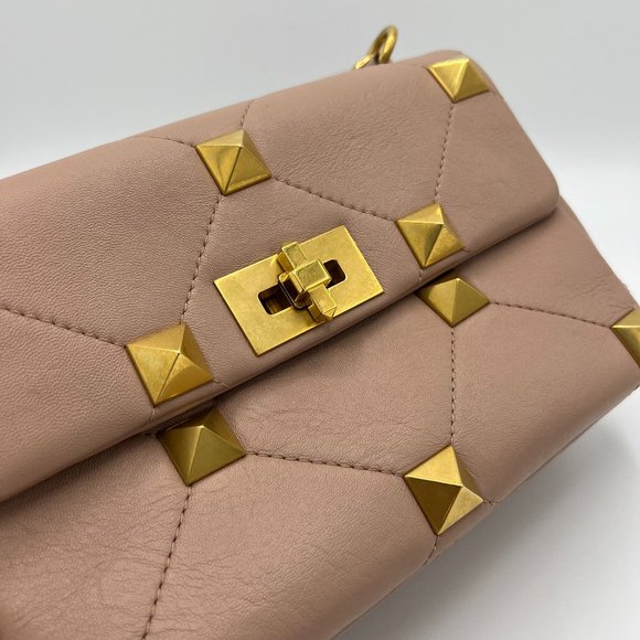 Valentino Medium Roman Stud Shoulder Bag - Picture 6 of 14